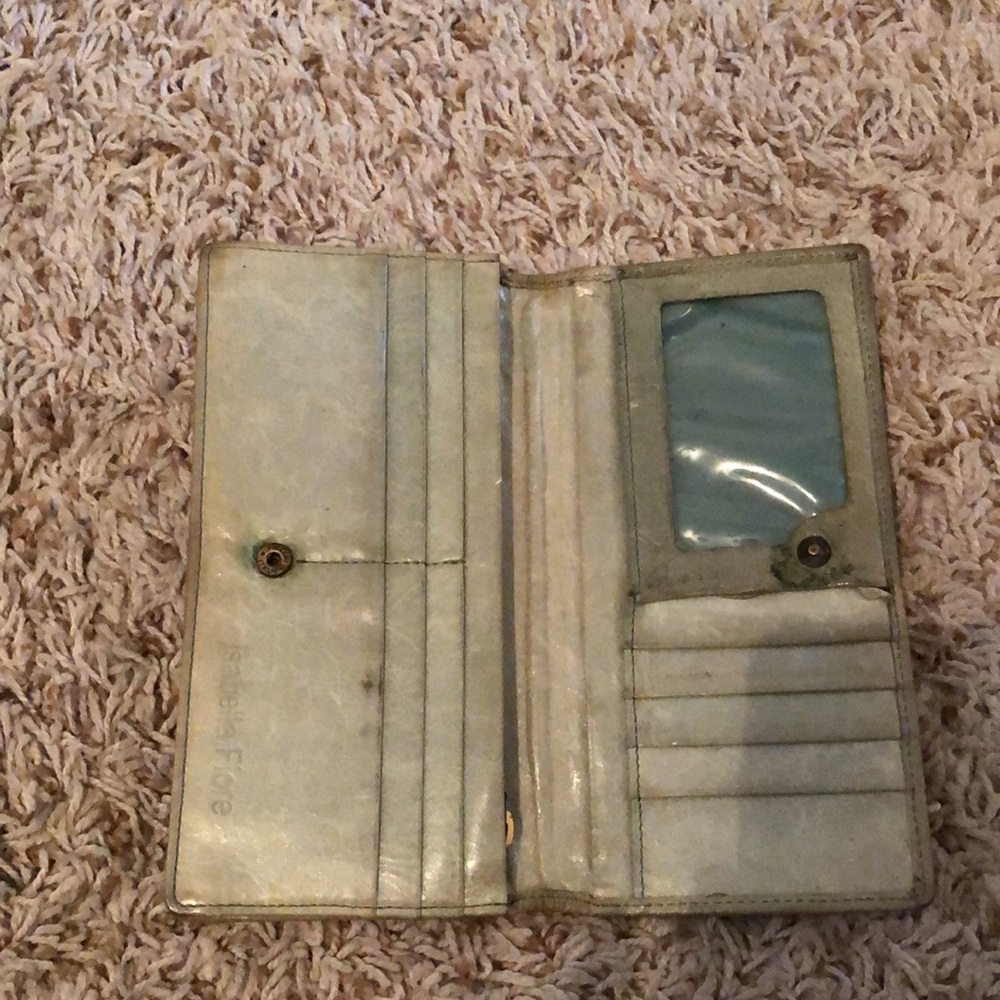 Isabella Fiore Wallet - Picture 3 of 3